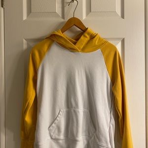 White and yellow old navy sweater